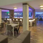 公寓式酒店 普林斯萨维拉公寓式酒店 Paphos