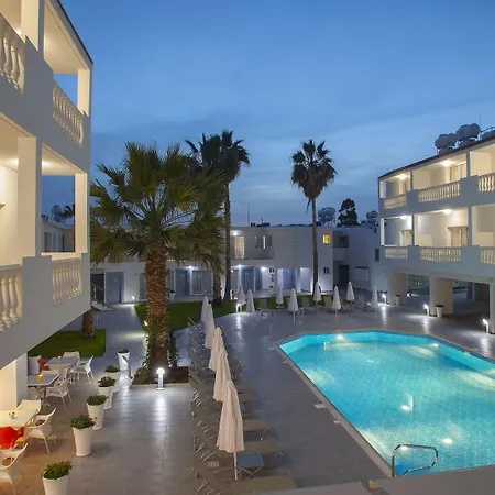 Aparthotel Princessa Vera 3*