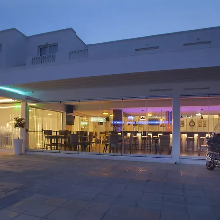 Aparthotel Princessa Vera Paphos