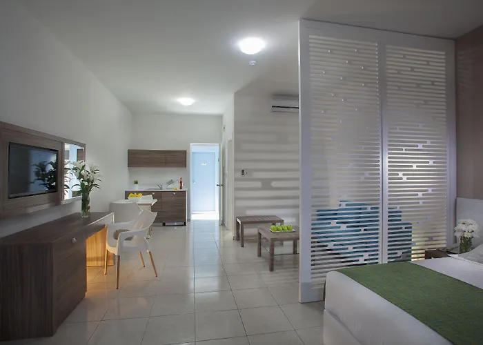 Princessa Vera 3* Пафос